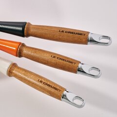 Le Creuset Valurautapannu puukahvalla &Oslash;28cm oranssi hinta ja tiedot | Paistinpannut | hobbyhall.fi