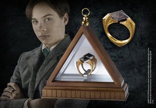 Harry Potter Replica 1/1 Lord Voldemortin horcrux-rengas (kullattu) hinta ja tiedot | Pienoismallit | hobbyhall.fi