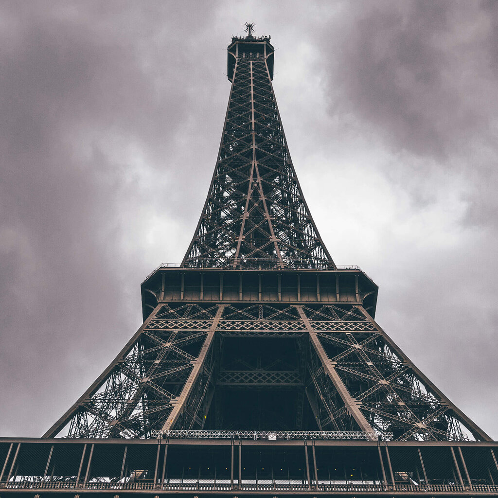 Taulu Eiffel-torni sateessa hinta ja tiedot | Taulut | hobbyhall.fi