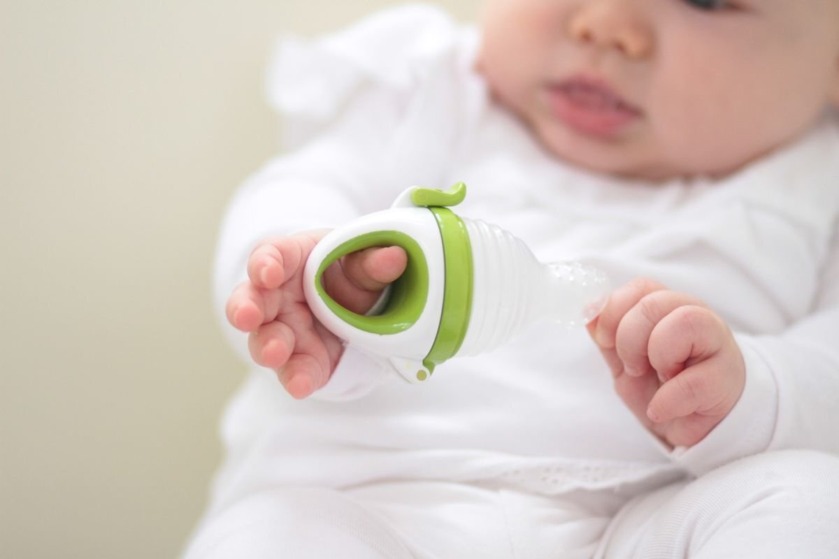 KidsMe Food Feeder Lime -syöttölaite, 6+ kk hinta ja tiedot | Vauvan ja lasten astiat | hobbyhall.fi