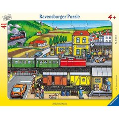 Ravensburger iso laatta palapeli 41 kpl Rautatieasema hinta ja tiedot | Palapelit | hobbyhall.fi