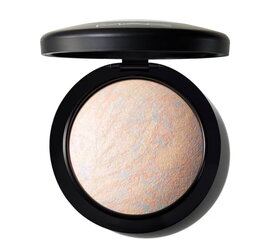 Mineraalipuuteri MAC Skinfinish Lightscapade, 10 ml hinta ja tiedot | Meikkivoiteet ja puuterit | hobbyhall.fi