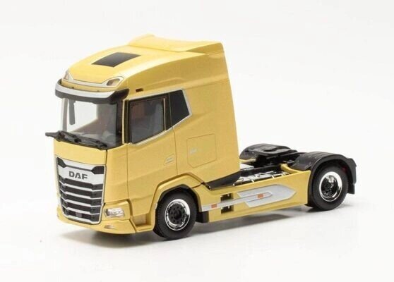 DAF XG Zugmaschine Tuscan Yellow Metallic 316262 HERPA 1:87 hinta ja tiedot | Pienoismallit | hobbyhall.fi