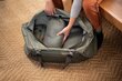 Peak Design Travel Duffel 65L, salvia hinta ja tiedot | Urheilukassit ja reput | hobbyhall.fi