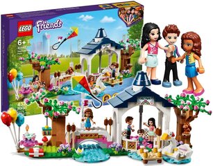 LEGO Friends Park Heartlake Klocks 41447 hinta ja tiedot | LEGOT ja rakennuslelut | hobbyhall.fi