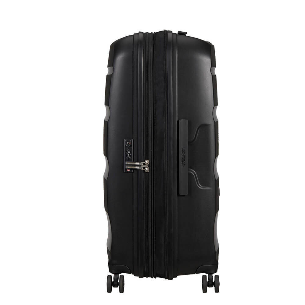 American Tourister keskikokoinen matkalaukku Bon Air DLX Spinner Expandable 66cm, musta hinta ja tiedot | Matkalaukut ja matkakassit | hobbyhall.fi