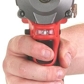 Milwaukee M12 FIW38-0 2700 RPM musta, punainen hinta ja tiedot | Akkuporakoneet ja ruuvinvääntimet | hobbyhall.fi