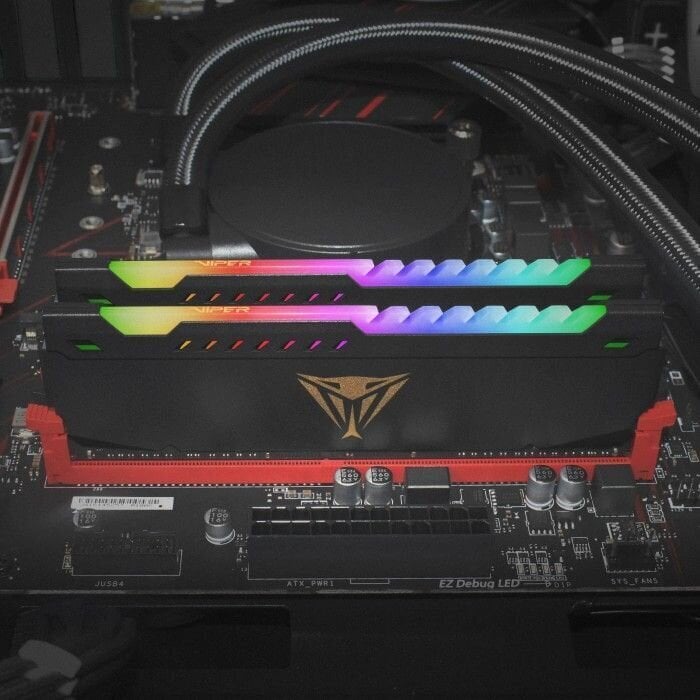 Patriot Viper Steel RGB (PVSR464G320C8K) hinta ja tiedot | Muisti (RAM) | hobbyhall.fi