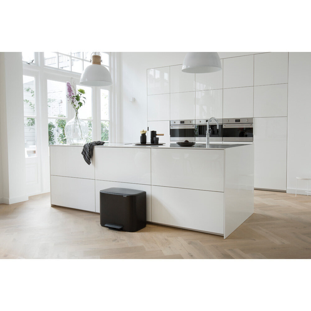 Brabantia Bo Poljinroska-astia 11 + 23L, Matt Black hinta ja tiedot | Roska-astiat | hobbyhall.fi