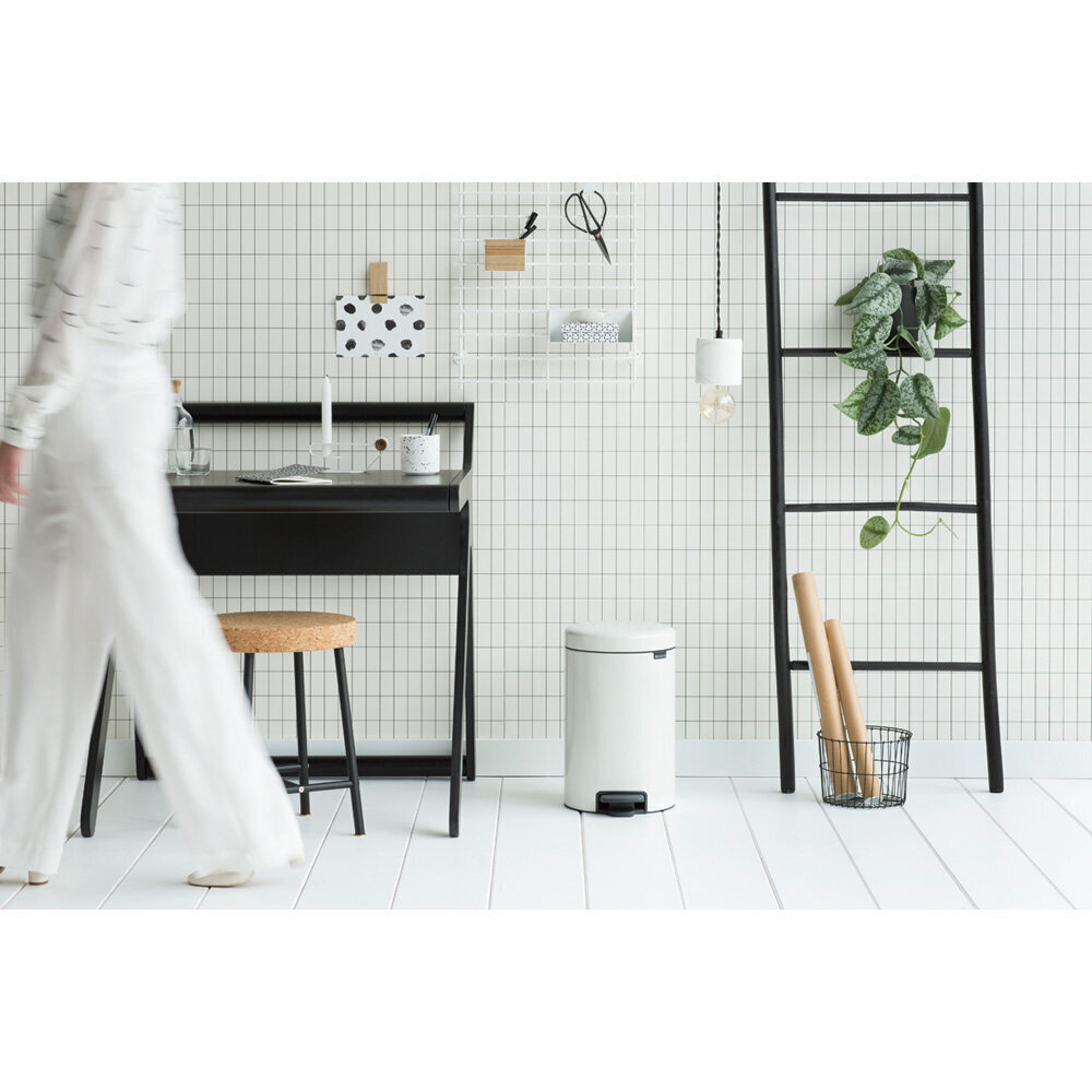 Brabantia NewIcon Poljinroska-astia 12L, White hinta ja tiedot | Roska-astiat | hobbyhall.fi