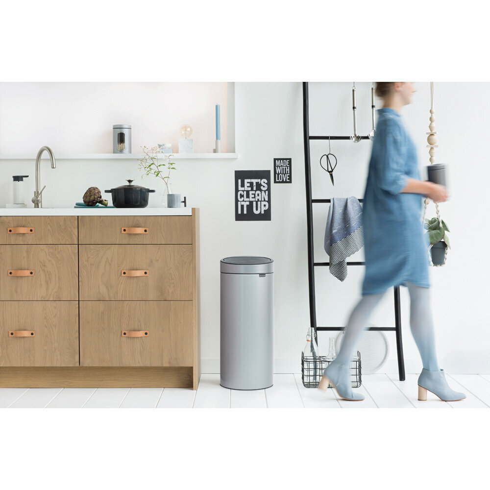 Brabantia Touch Bin New roska-astia 30L, Metallic Grey hinta ja tiedot | Roska-astiat | hobbyhall.fi