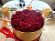 Laatikko stabiloituja ruusuja (12 kpl) hinta ja tiedot | Kestoruusut | hobbyhall.fi