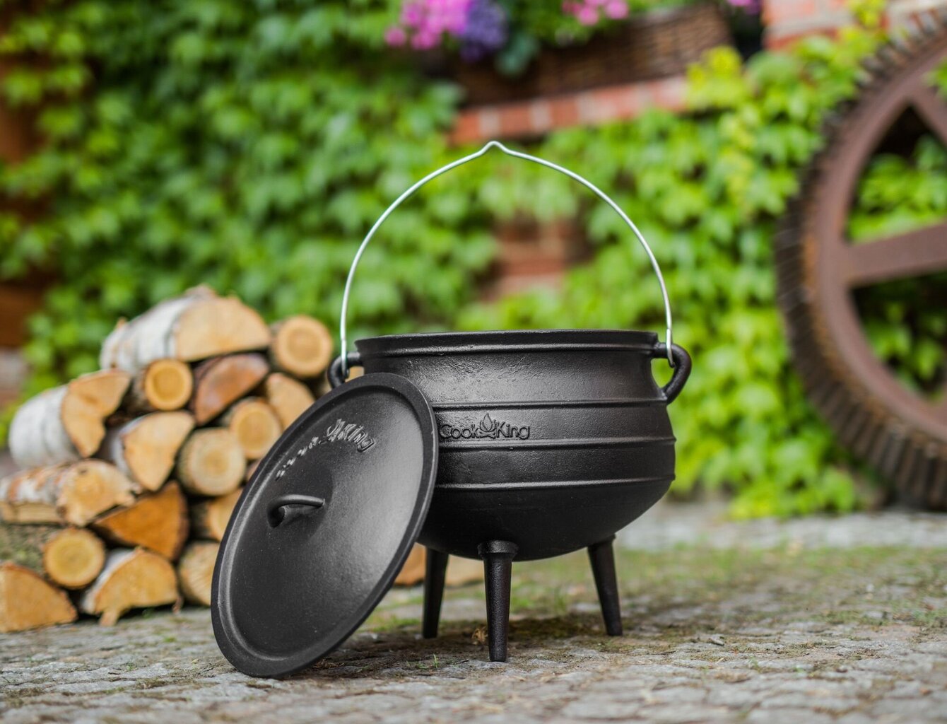 Jalusta afrikkalaisella 9L kattilalla CookKing 180cm hinta ja tiedot | Grillitarvikkeet ja -välineet | hobbyhall.fi