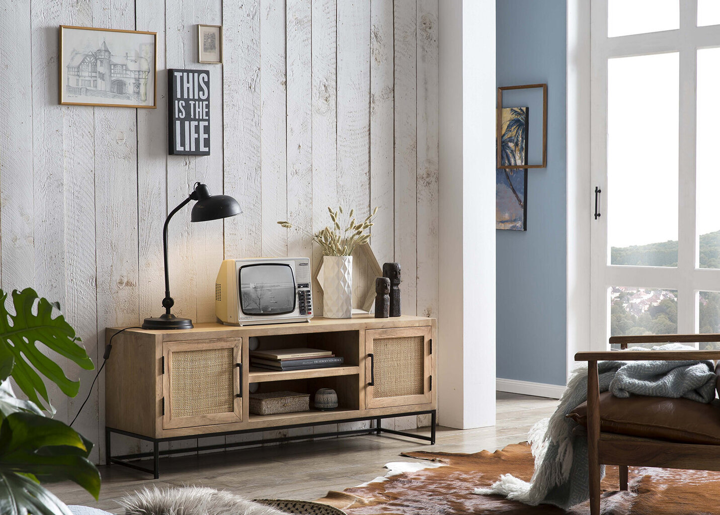 TV-pöytä Artistiq Living, ruskea hinta ja tiedot | TV-tasot | hobbyhall.fi