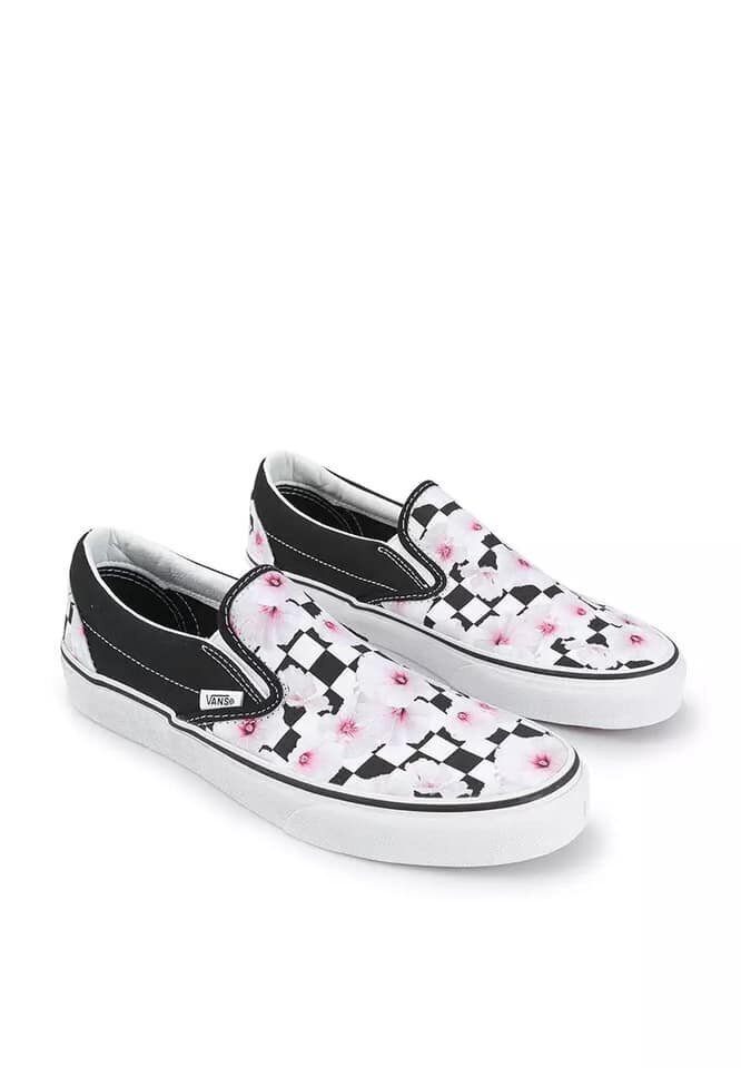 Vans Hibiscus Check Classic Slip-On naisten vapaa-ajan kengät VN0A5JLXBM81 hinta ja tiedot | Naisten urheilu- ja vapaa-ajan kengät | hobbyhall.fi