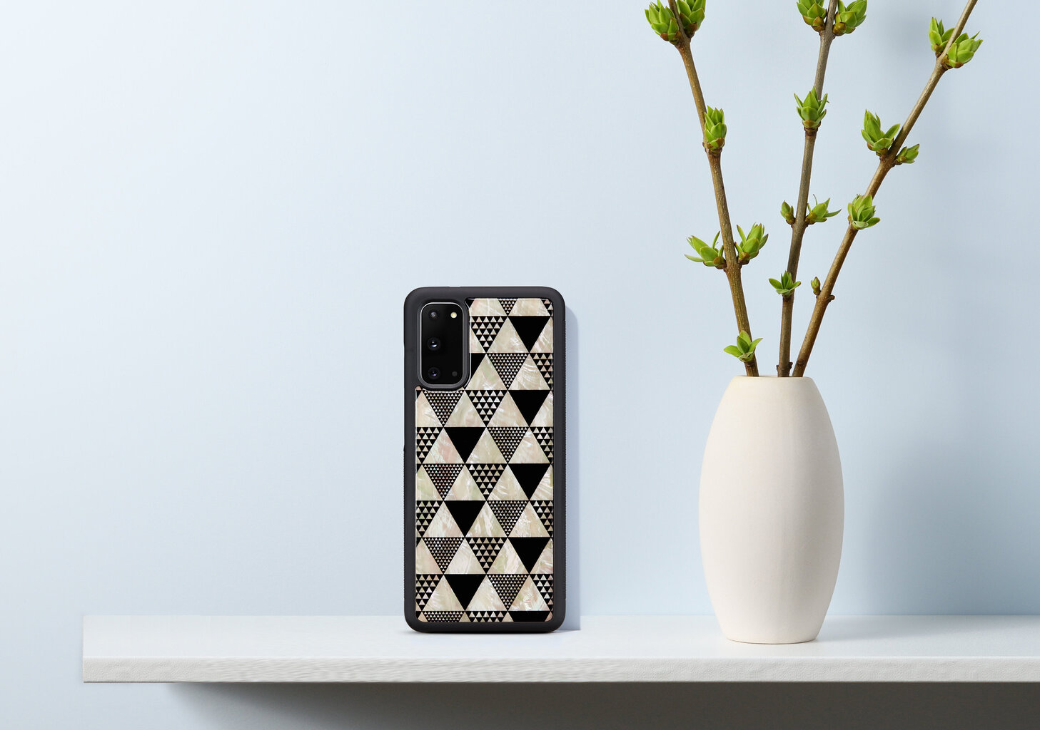 iKins suojakuori Samsung Galaxy S20 - Pyramid Black hinta ja tiedot | Puhelimen kuoret ja kotelot | hobbyhall.fi