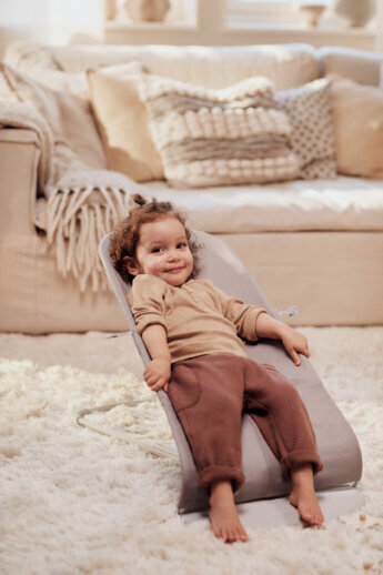 Gultukas BabyBjörn Bliss Woven, sand grey hinta ja tiedot | Sitterit | hobbyhall.fi