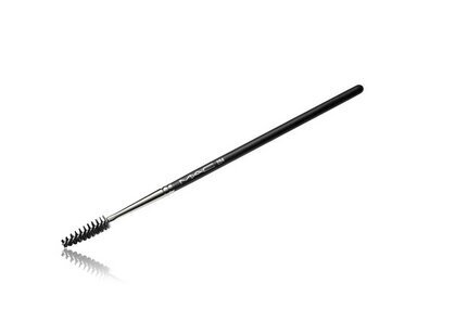 Meikkisivellin MAC Lash Brush 204, 1 kpl. hinta ja tiedot | Meikkisiveltimet ja meikkisienet | hobbyhall.fi