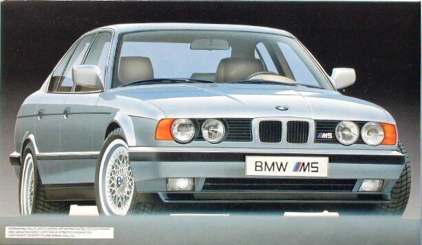 Liimattava mall Fujimi - BMW M5, 1/24, 12673 hinta ja tiedot | LEGOT ja rakennuslelut | hobbyhall.fi