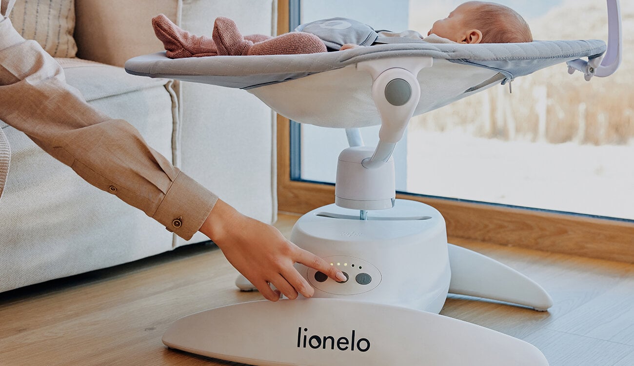 Pinnasänky/keinu Lionelo Iris, beige sand hinta ja tiedot | Sitterit | hobbyhall.fi