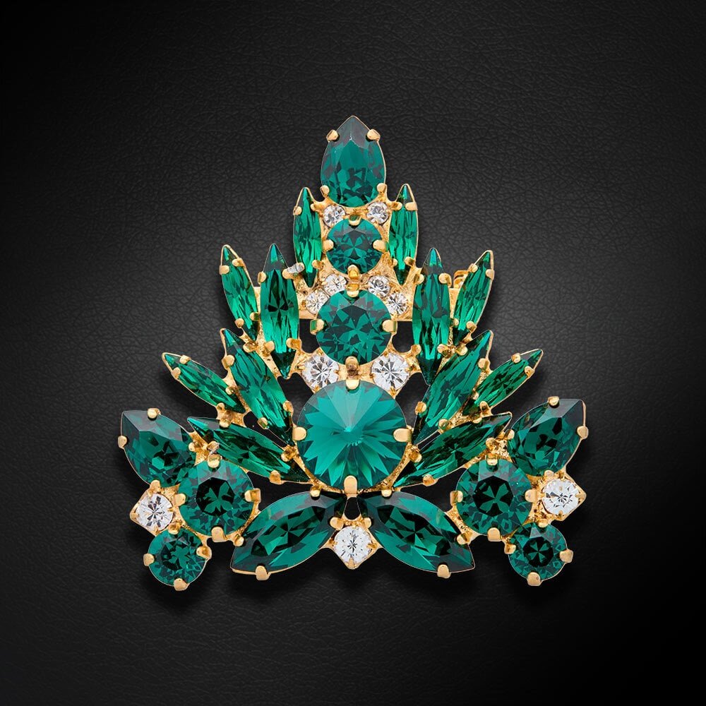 Rintakoru Crystal Branch II Emerald Swarovskin kristalleilla Diamond Sky Jewelry DS00BR191 hinta ja tiedot | Rintakorut | hobbyhall.fi