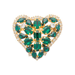 Rintakoru Crystal Heart II Emerald Swarovskin kristalleilla Diamond Sky Jewelry DS00BR193 hinta ja tiedot | Rintakorut | hobbyhall.fi