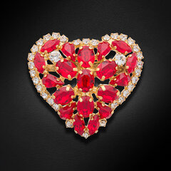 Rintakoru Crystal Heart II Light Siam Swarovskin kristalleilla Diamond Sky Jewelry DS00BR195 hinta ja tiedot | Rintakorut | hobbyhall.fi