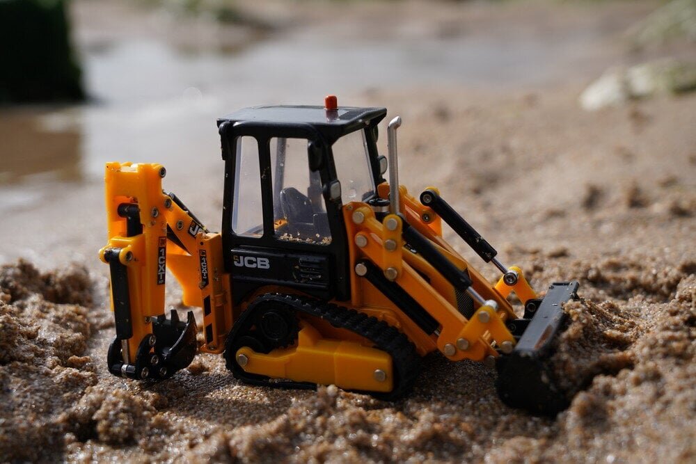 Tomy Britains JCB 1CXT 43264 kaivurikuormaaja hinta ja tiedot | Poikien lelut | hobbyhall.fi