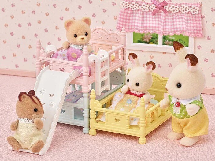 Sylvanian kolmen hengen sänky hinta ja tiedot | Tyttöjen lelut | hobbyhall.fi