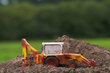 Tomy Britains ruosteinen kaivinkone JCB 3CMarkIII 43280 hinta ja tiedot | Poikien lelut | hobbyhall.fi