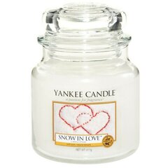 Küünal Yankee Candle Snow In Love Candle - Scented candle, 411 g hinta ja tiedot | Kynttilät ja kynttilänjalat | hobbyhall.fi