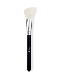 Kosmeettinen sivellin Christian Dior Backstage Blush Brush N16 hinta ja tiedot | Meikkisiveltimet ja meikkisienet | hobbyhall.fi