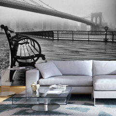 Valokuvatapetti - A Foggy Day on the Brooklyn Bridge 400x280 cm hinta ja tiedot | Valokuvatapetit | hobbyhall.fi