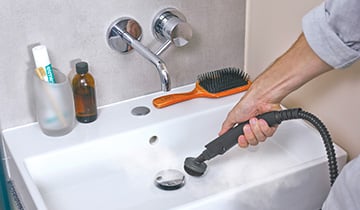 Polti Vaporetto Style kylpyhuoneen pesualtaan puhdistus