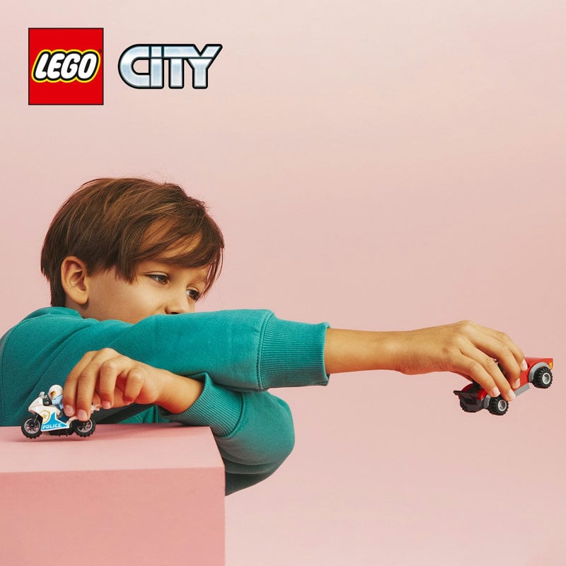 LEGO® City poliisin takaa-ajosetti.